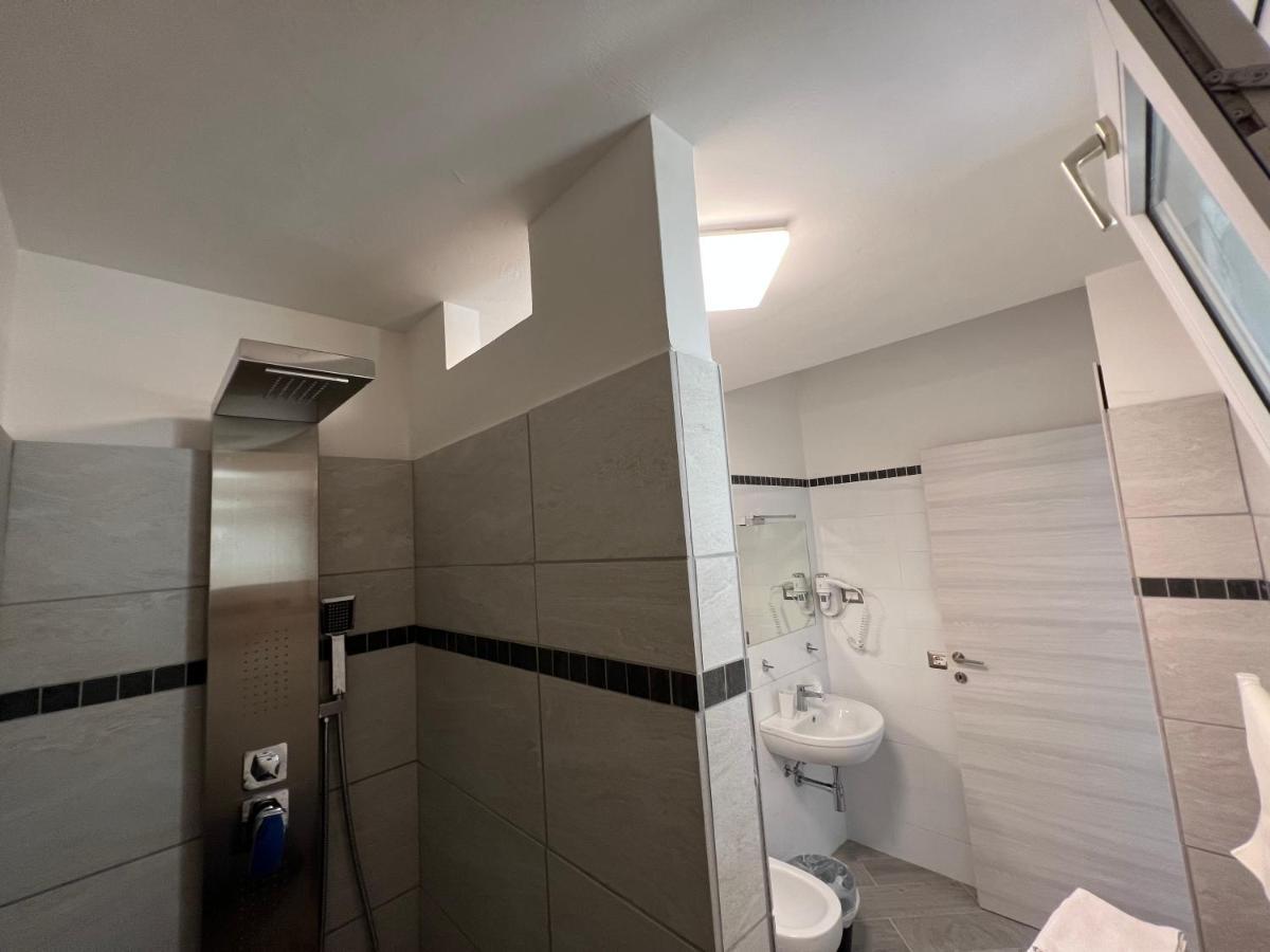 Hotel Rosy 2*