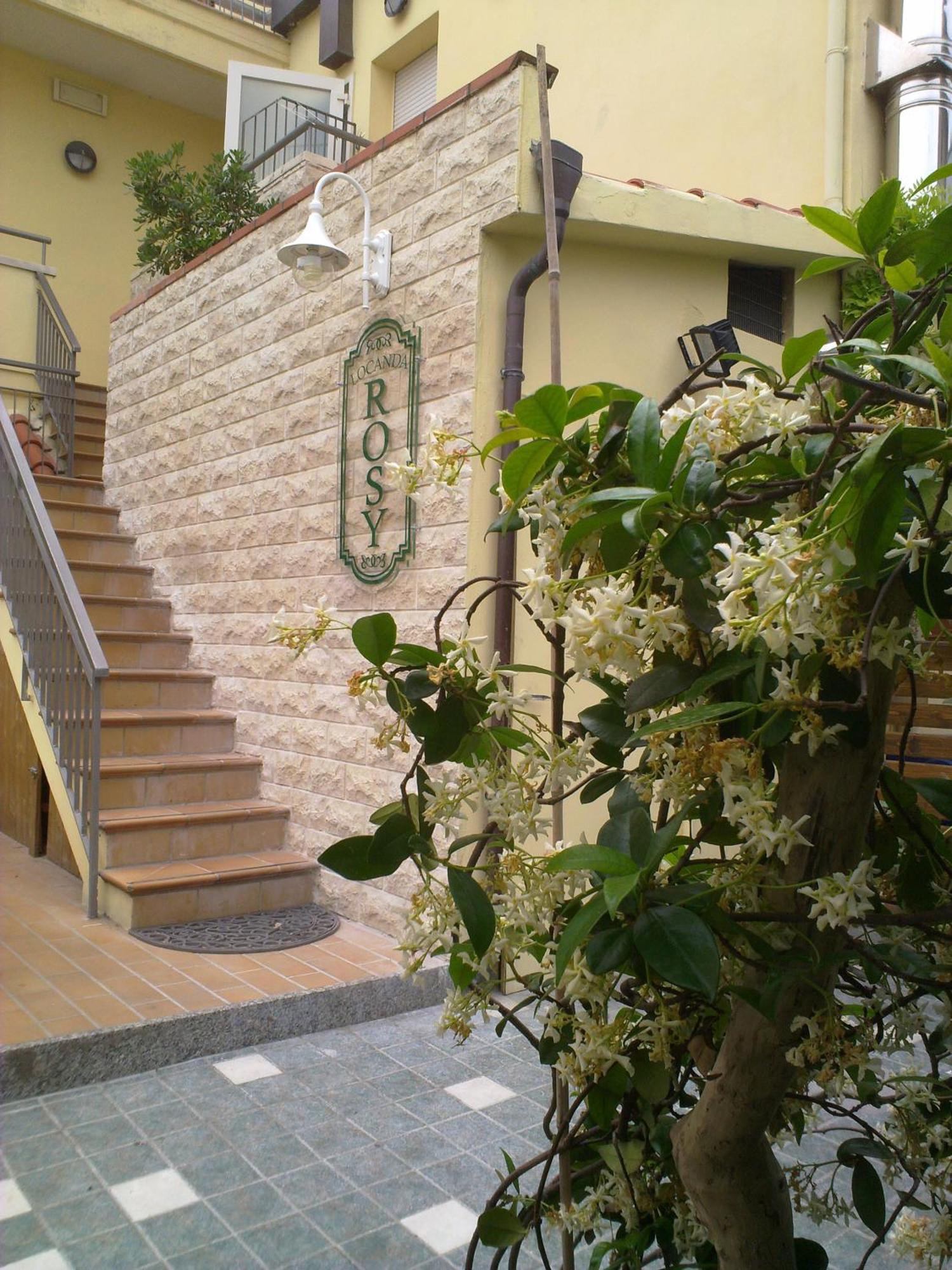 Hotel Rosy Cattolica