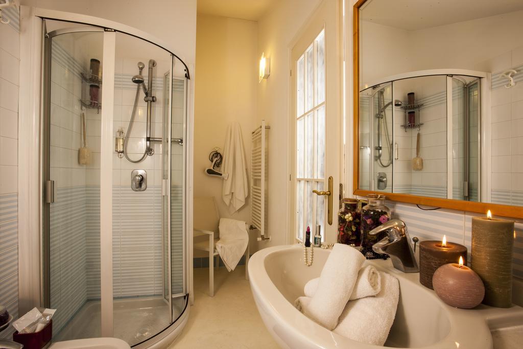 Hotel Locanda Rosy 2*
